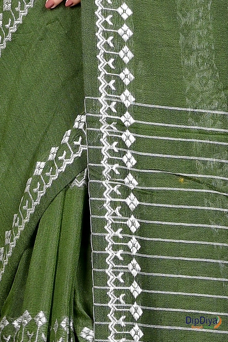 Green Cotton Blended Pareta Hand Loom Saree (308)